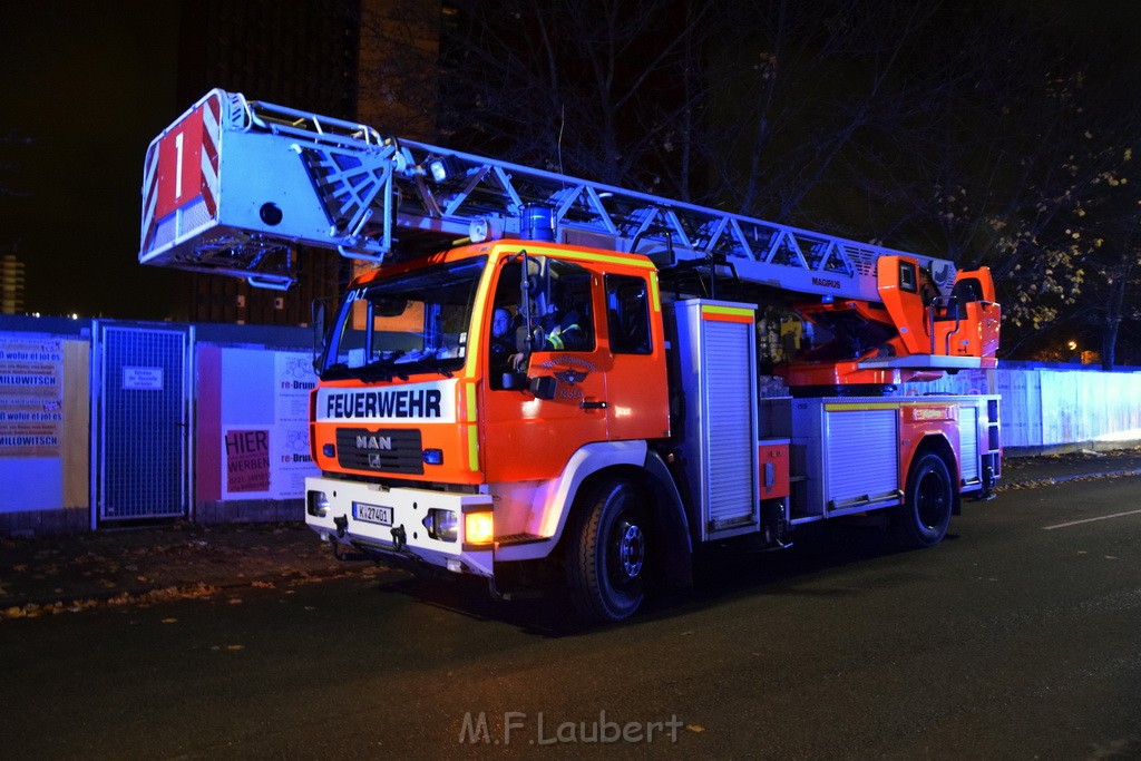 Feuer 2 Y Koeln Marienburg Raderthalguertel Mertenerstr Bonnerstr P11.JPG - Miklos Laubert